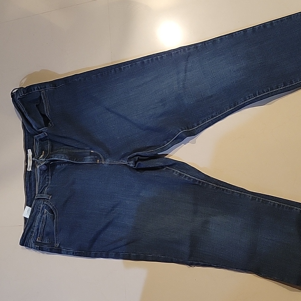 LEVIS HIGH RISE SKINNY JEANS